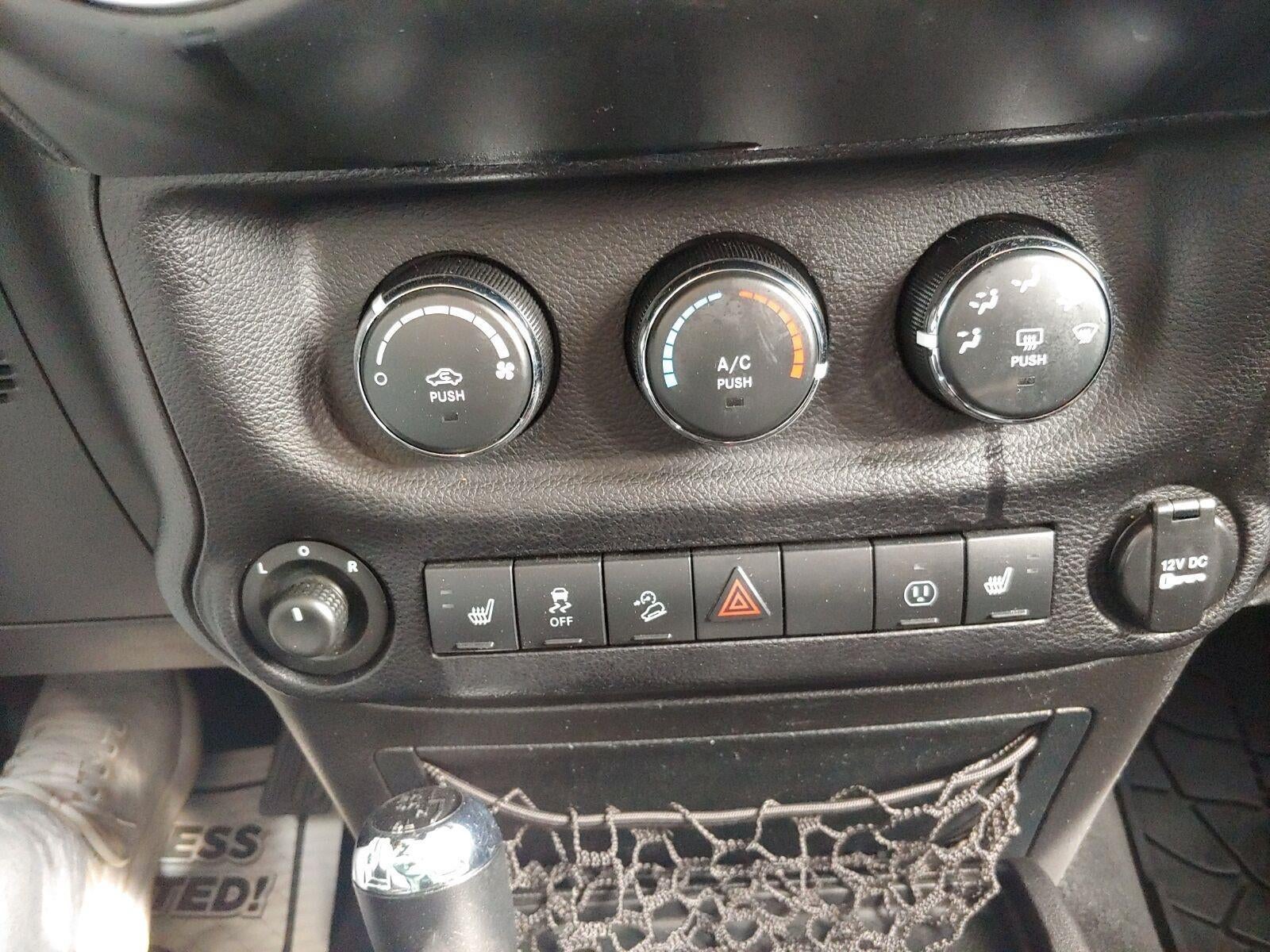 2013 Jeep Wrangler Sahara