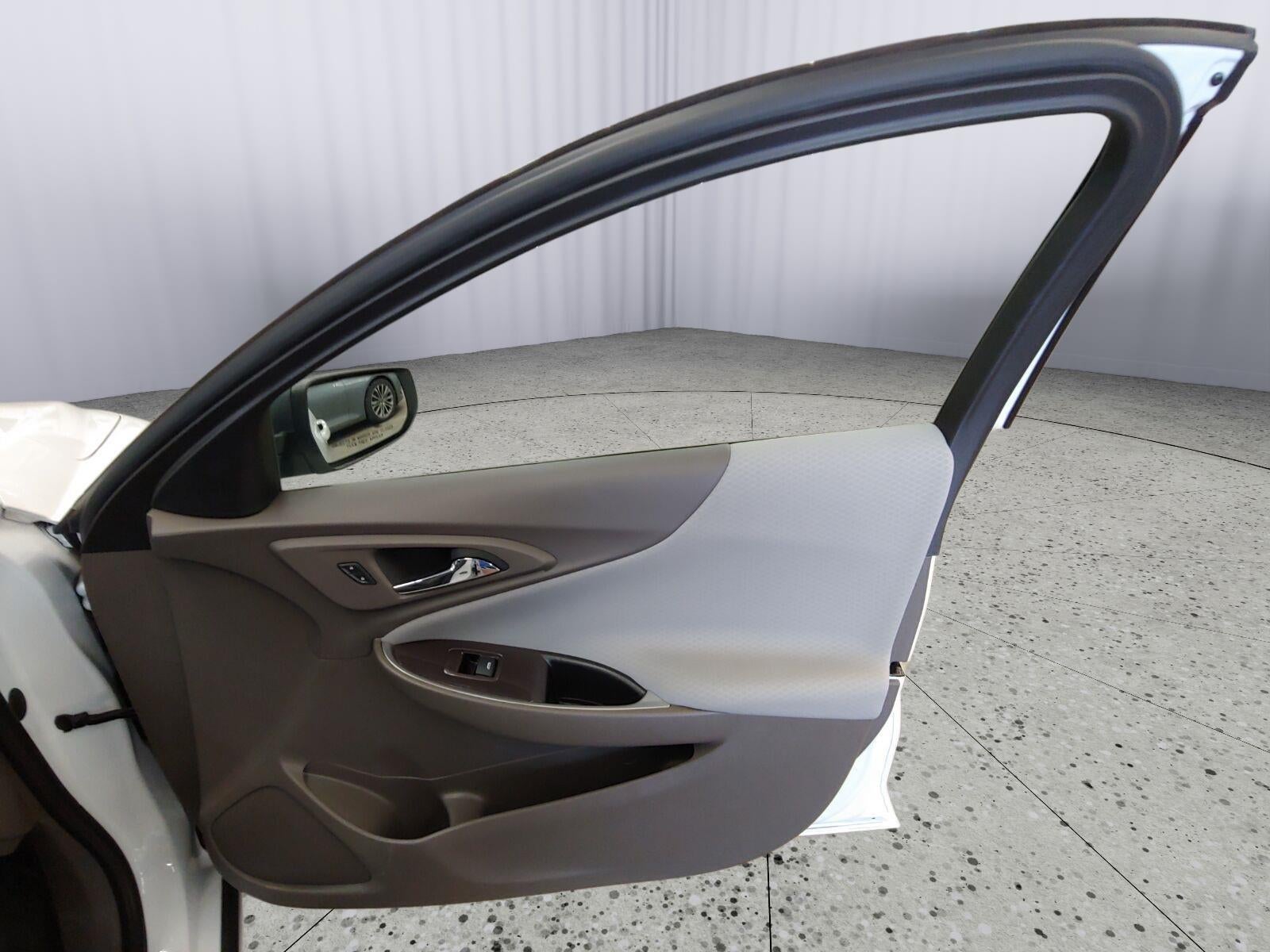2022 Chevrolet Malibu LS