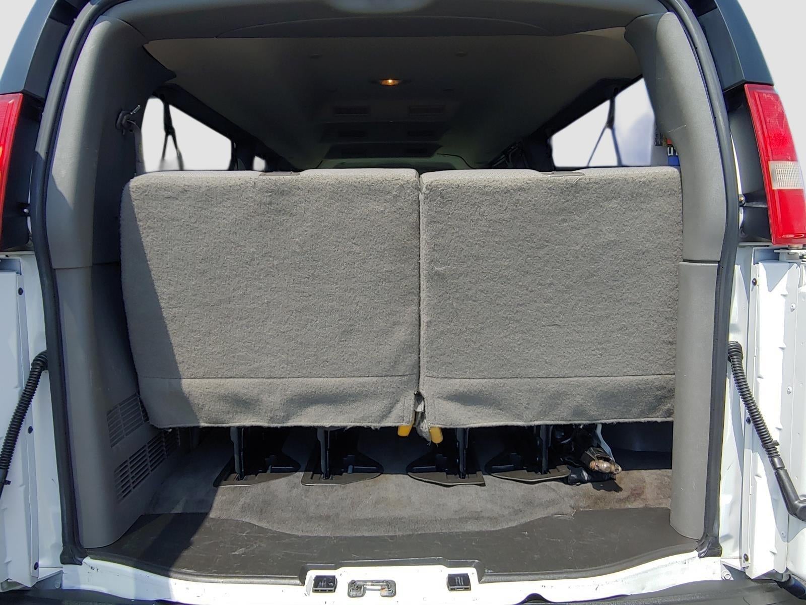 2017 Chevrolet Express Passenger 3500 LT