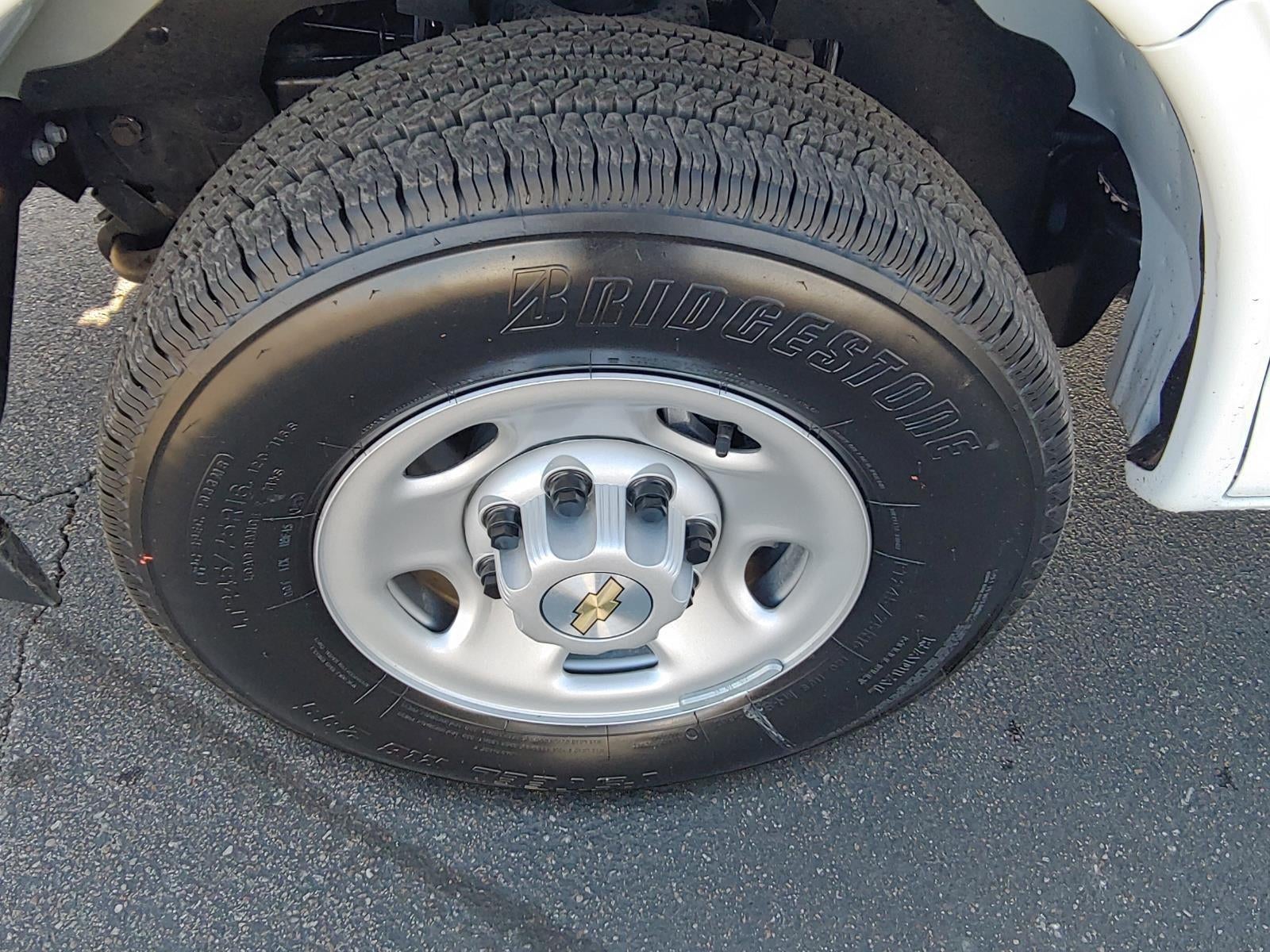 2025 Chevrolet Express Cargo 2500 WT