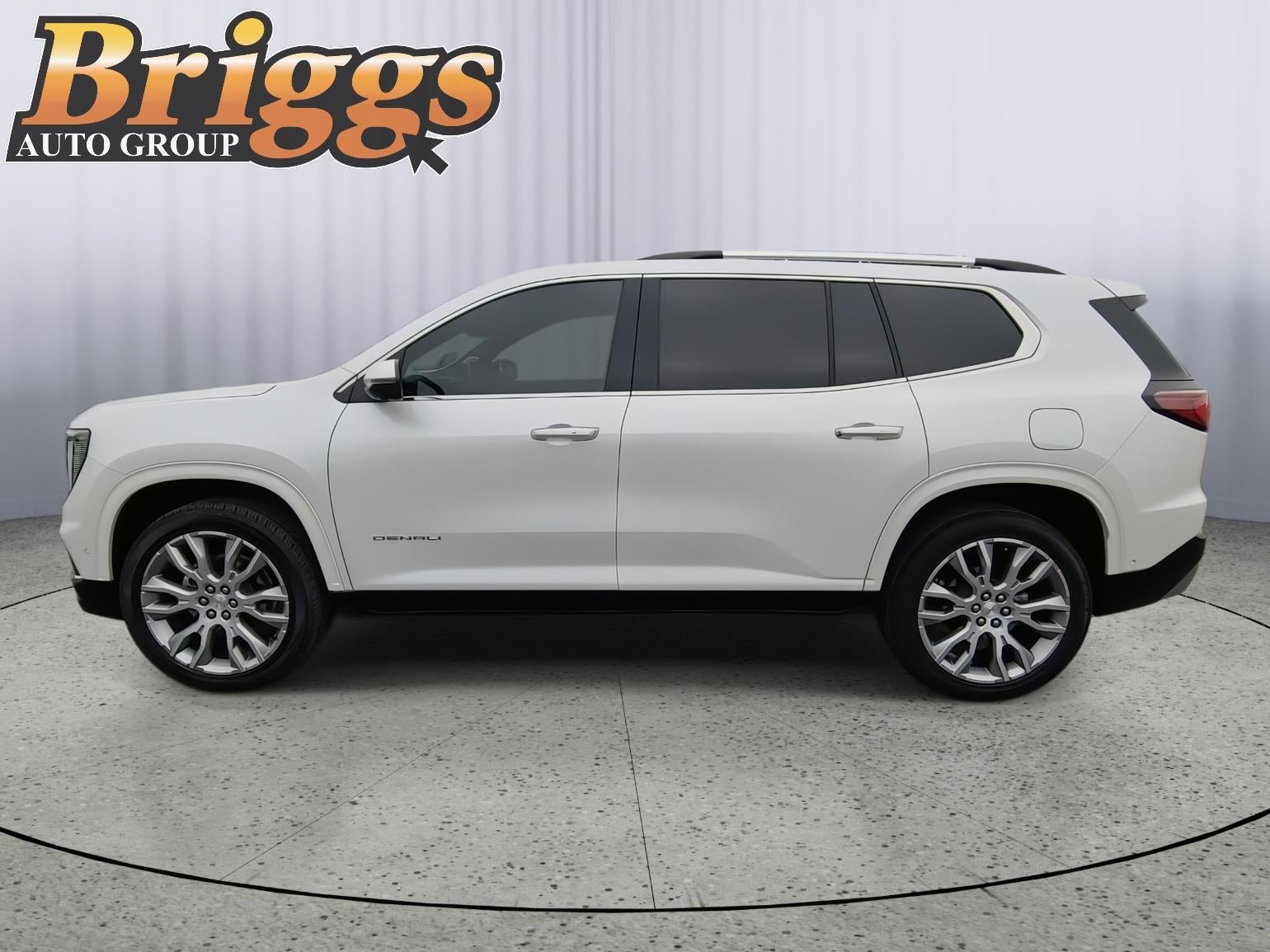 2024 GMC Acadia Denali