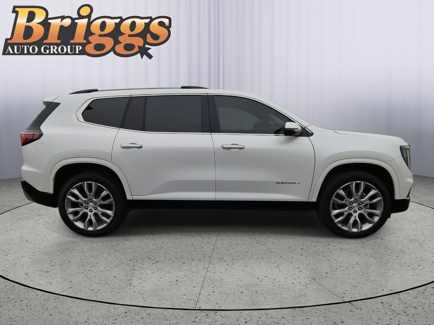 2024 GMC Acadia Denali