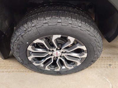2024 GMC Canyon Denali