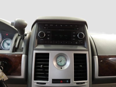 2010 Chrysler Town & Country Touring