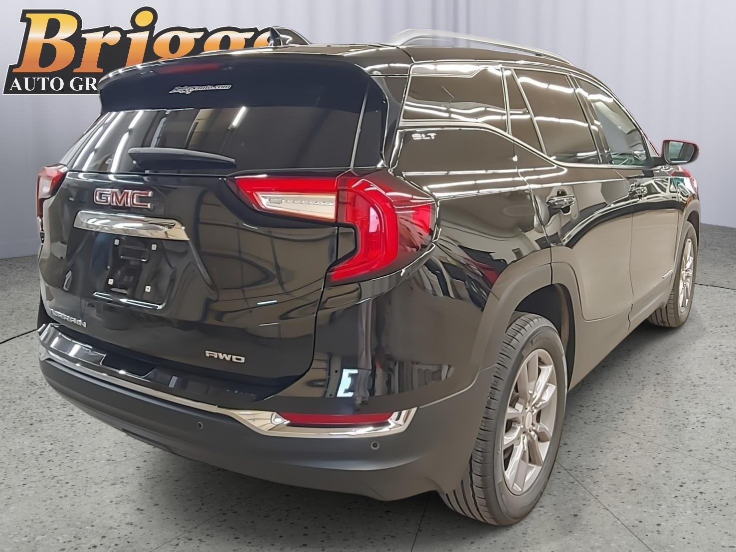 2024 GMC Terrain SLT
