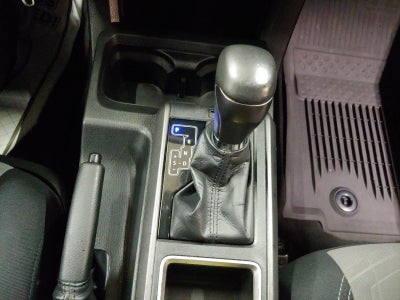 2022 Toyota Tacoma 2WD SR5