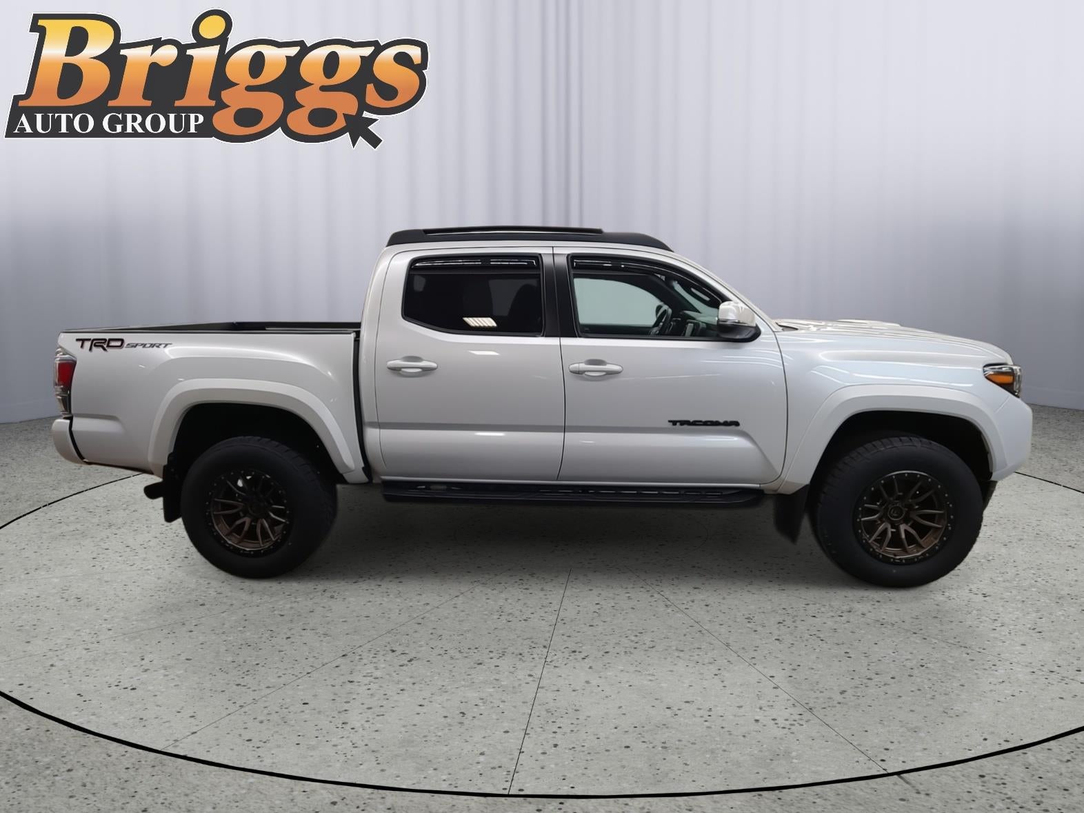 2022 Toyota Tacoma 2WD SR5