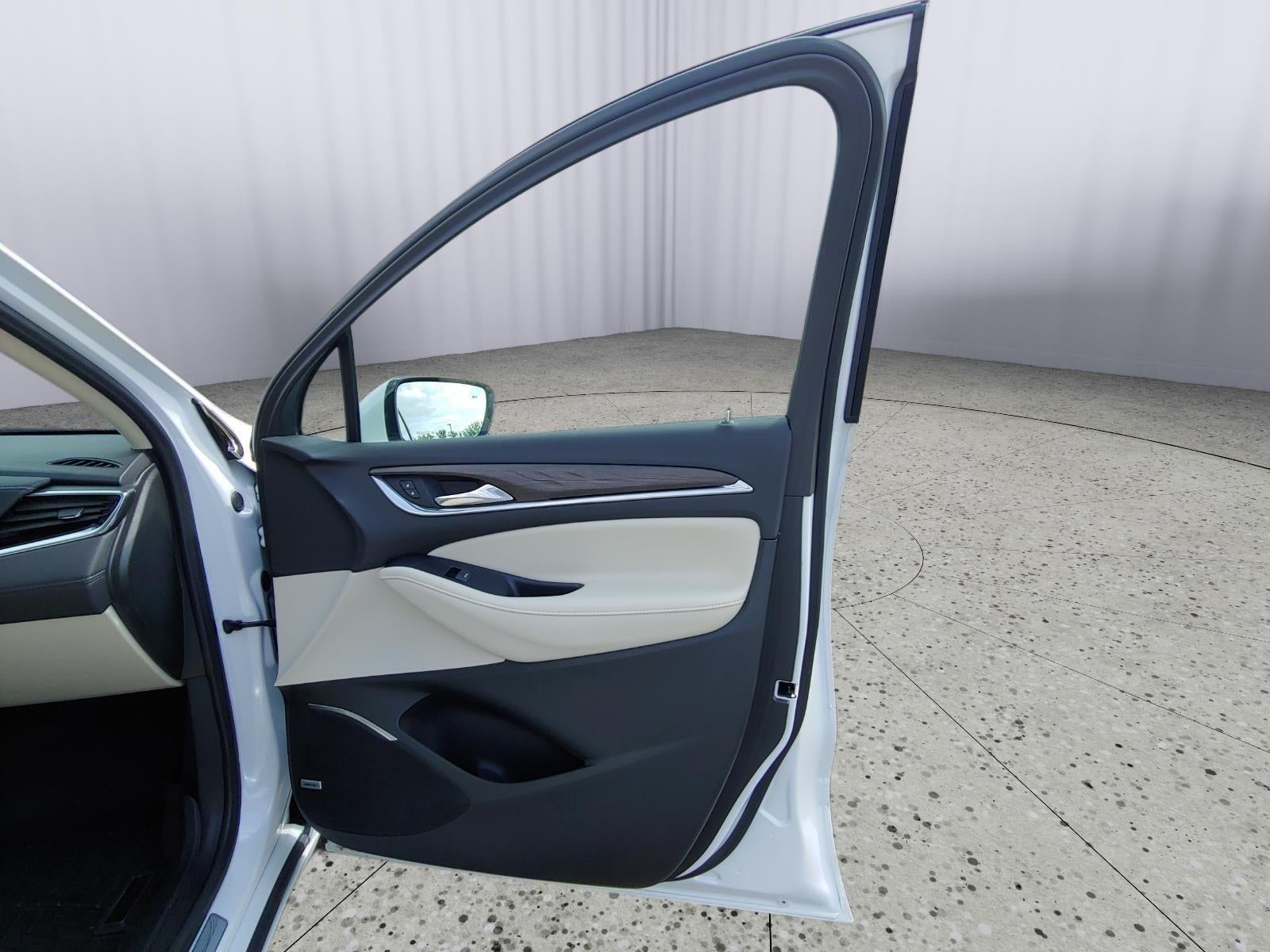 2022 Buick Enclave Avenir