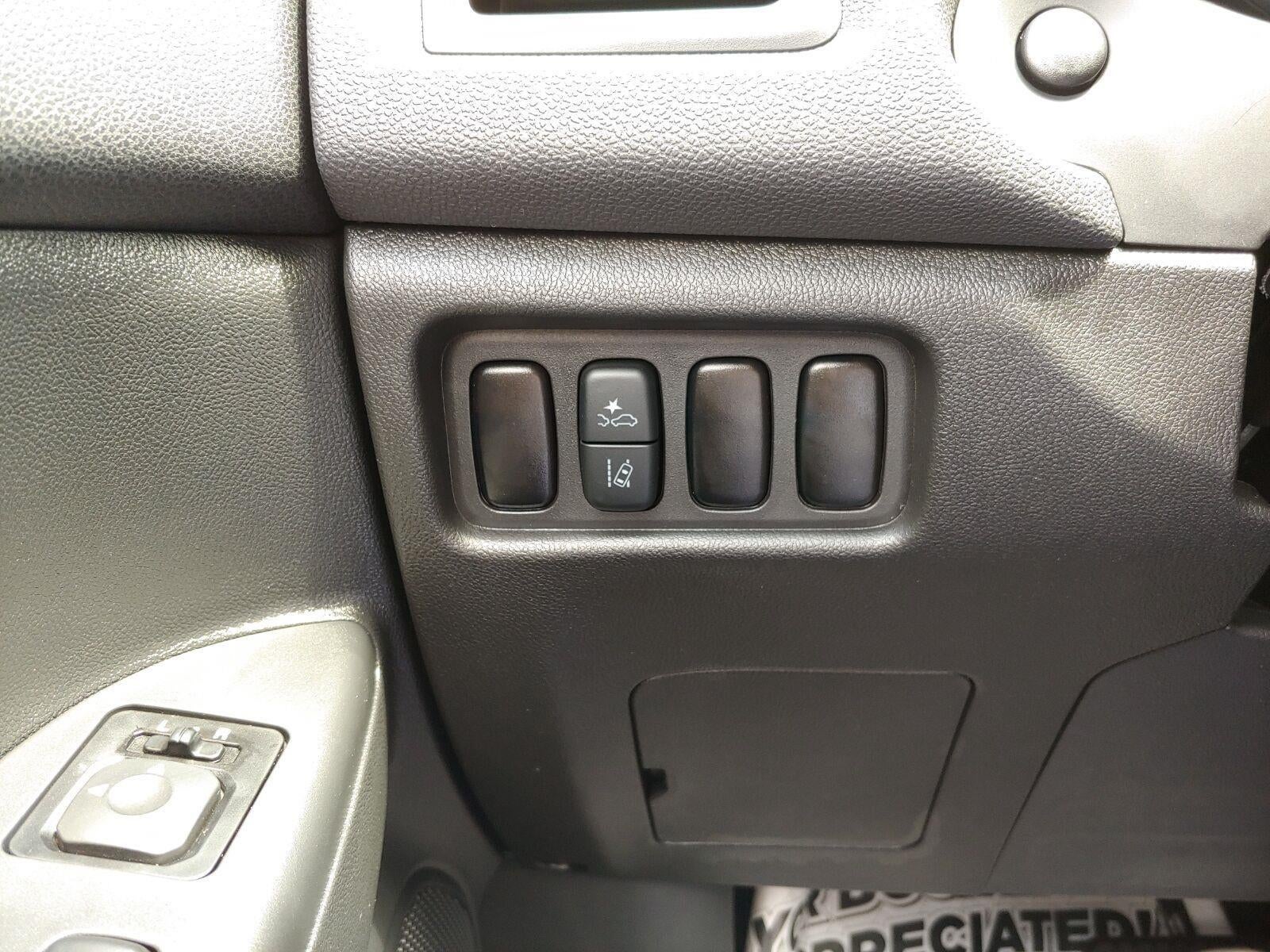 2025 Mitsubishi Outlander Sport S