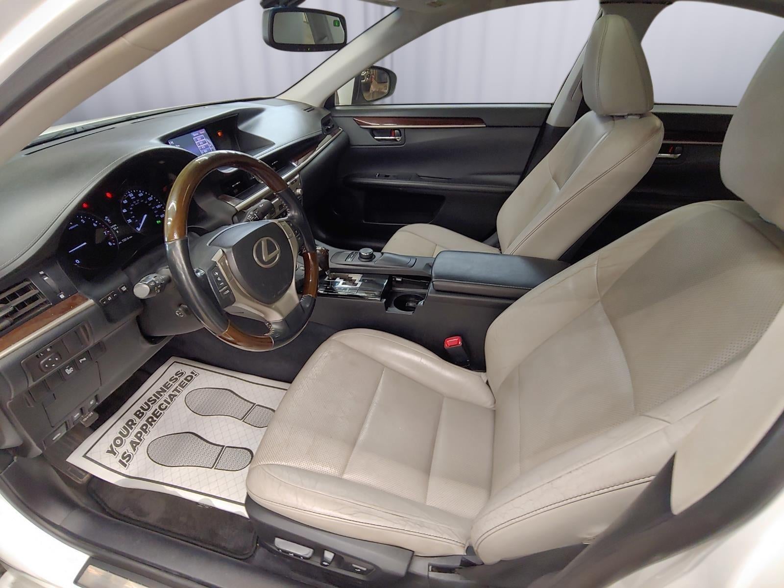 2013 Lexus ES 350 4dr Sdn