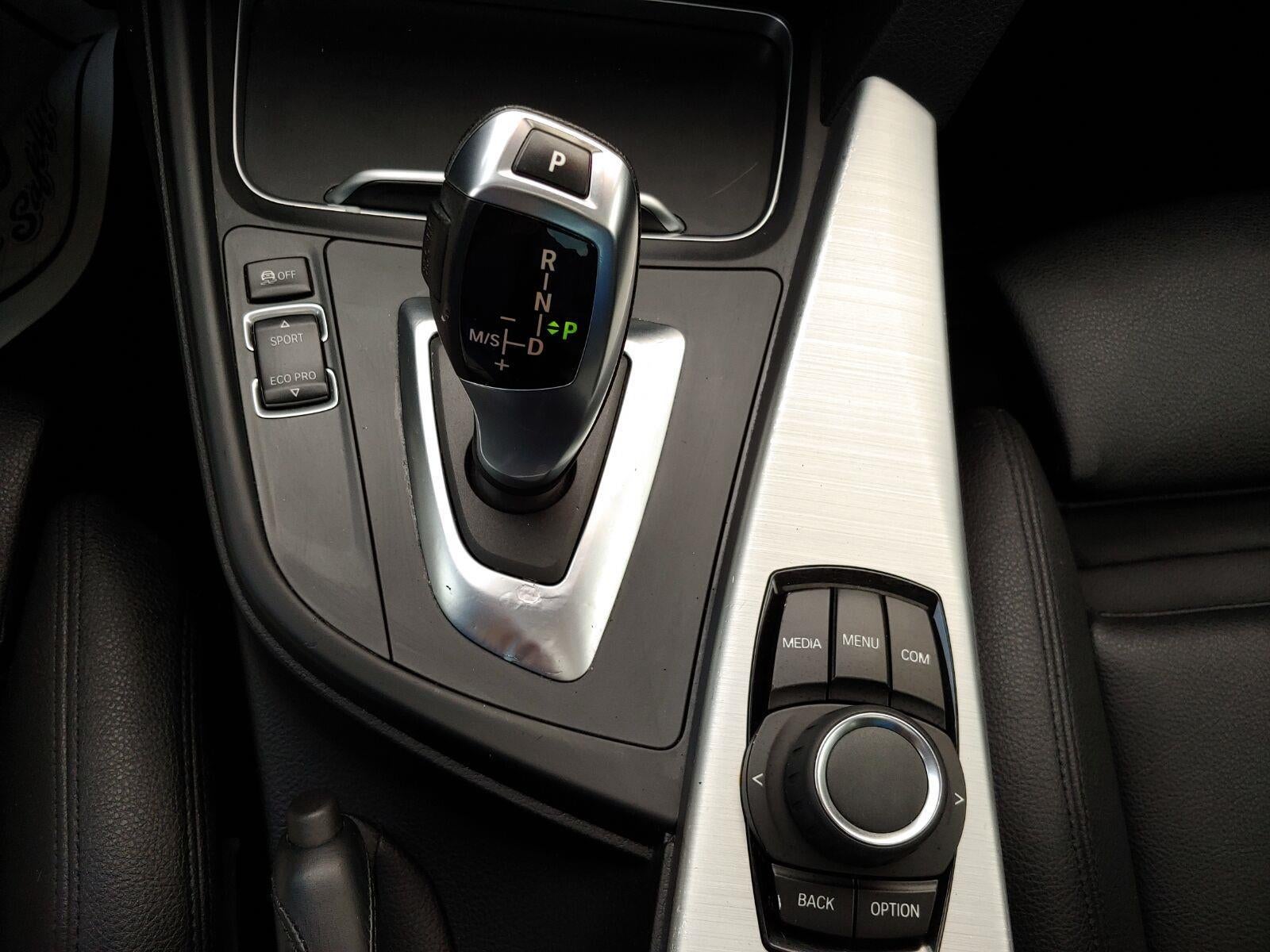 2018 BMW 3 Series 320i xDrive