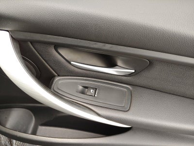 2018 BMW 3 Series 320i xDrive