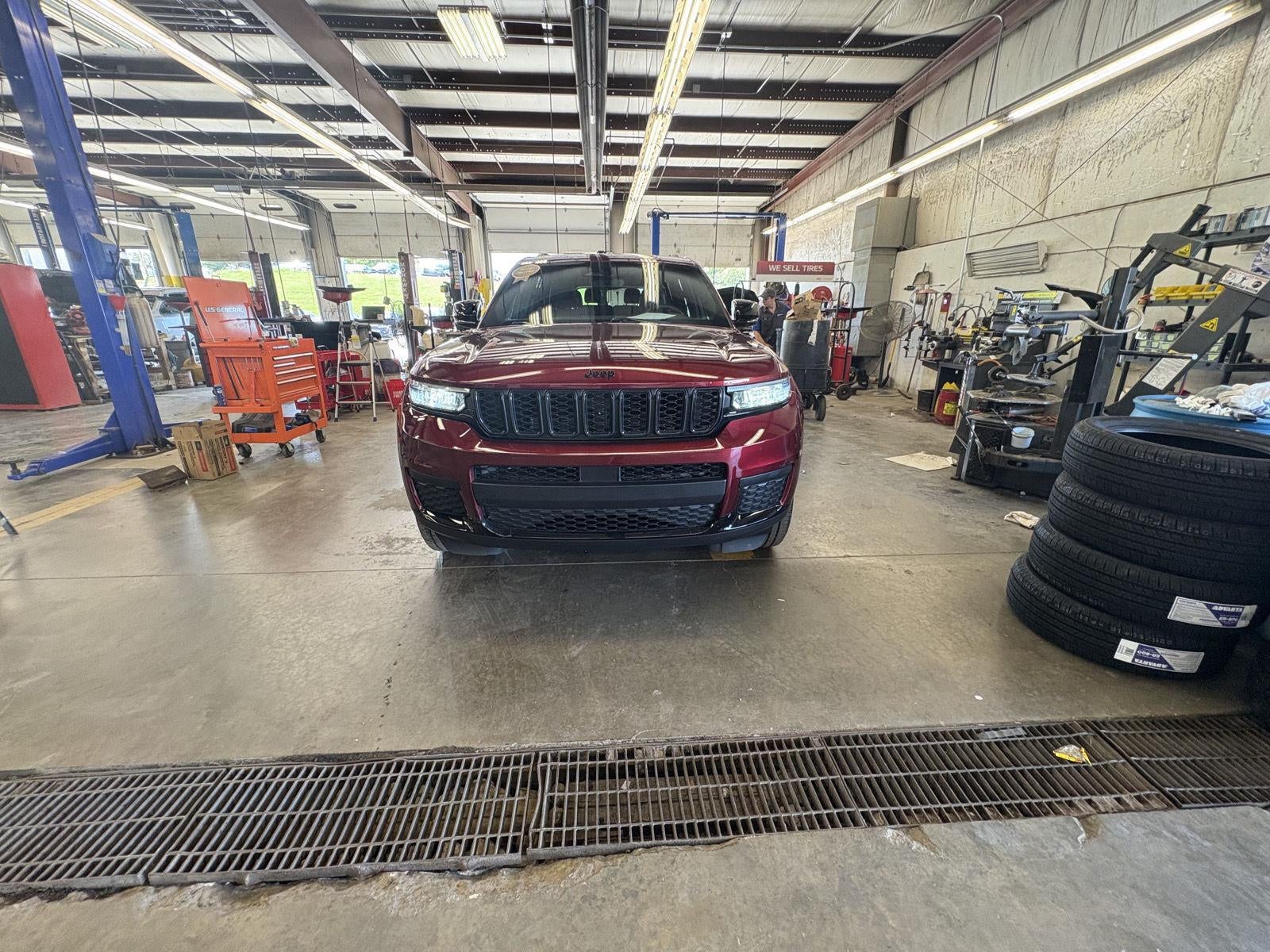 2023 Jeep Grand Cherokee L Altitude 4x4
