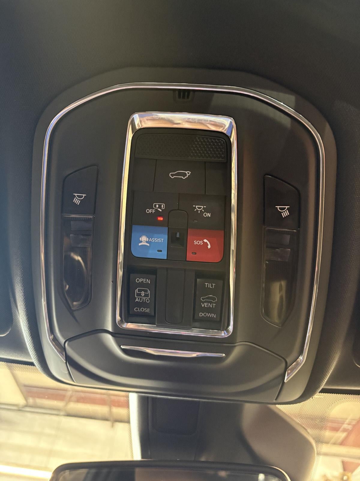 2023 Jeep Grand Cherokee L Altitude 4x4