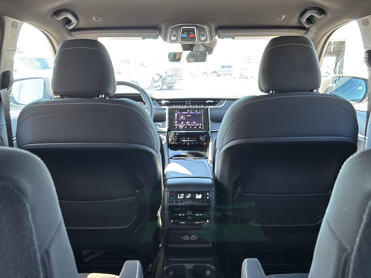 2026 Jeep Grand Cherokee GRAND CHEROKEE L LAREDO 4X4