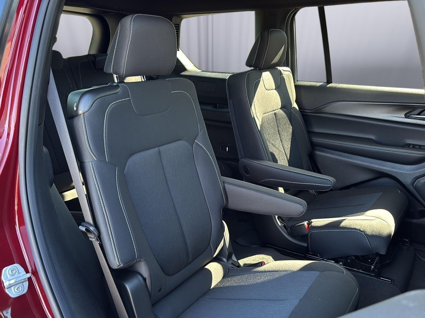 2026 Jeep Grand Cherokee GRAND CHEROKEE L LAREDO 4X4