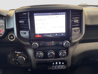 2026 RAM 1500 Tradesman Crew Cab 4x4 5'7' Box