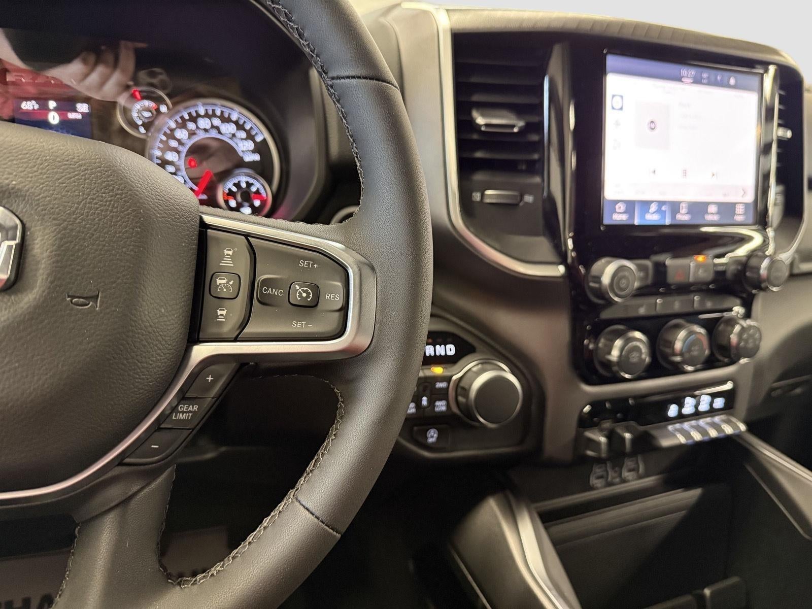 2026 RAM 1500 Big Horn Crew Cab 4x4 5'7' Box