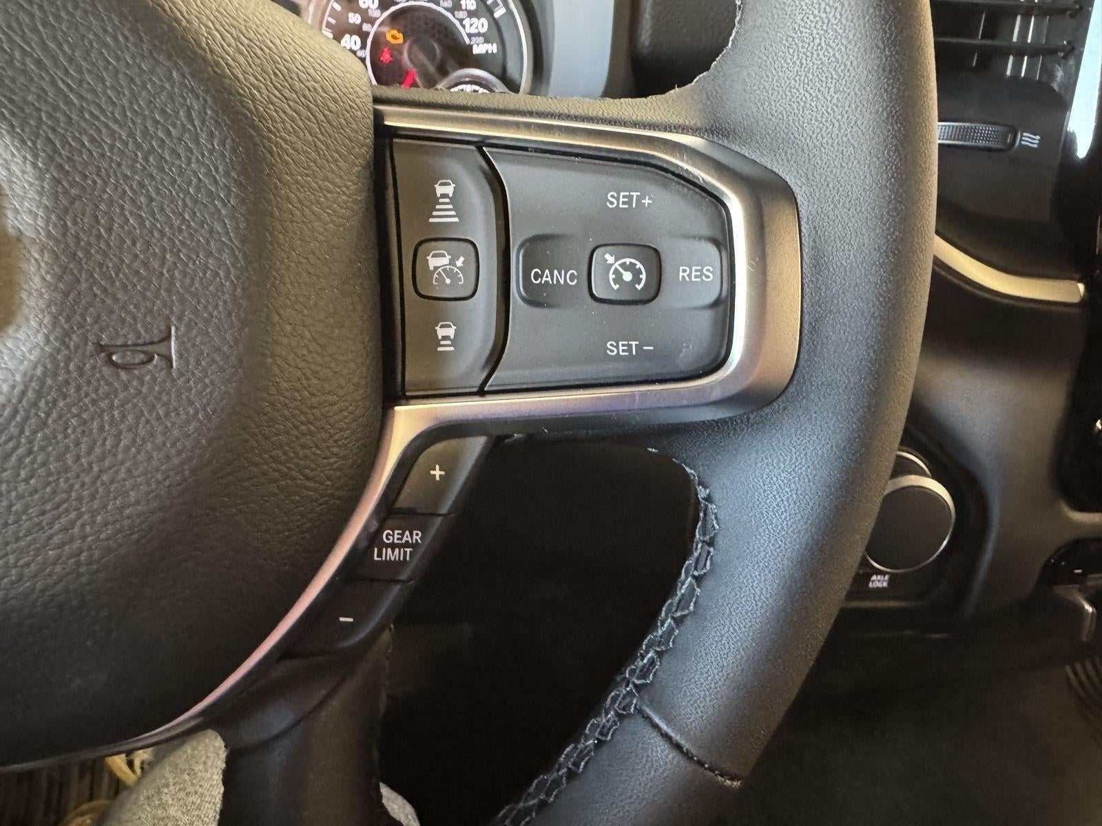 2026 RAM 1500 Big Horn Crew Cab 4x4 5'7' Box