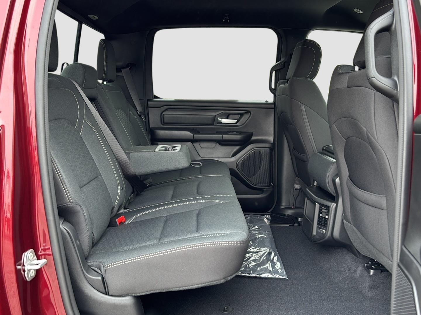 2026 RAM 1500 RAM 1500 TRADESMAN CREW CAB 4X4 5'7' BOX