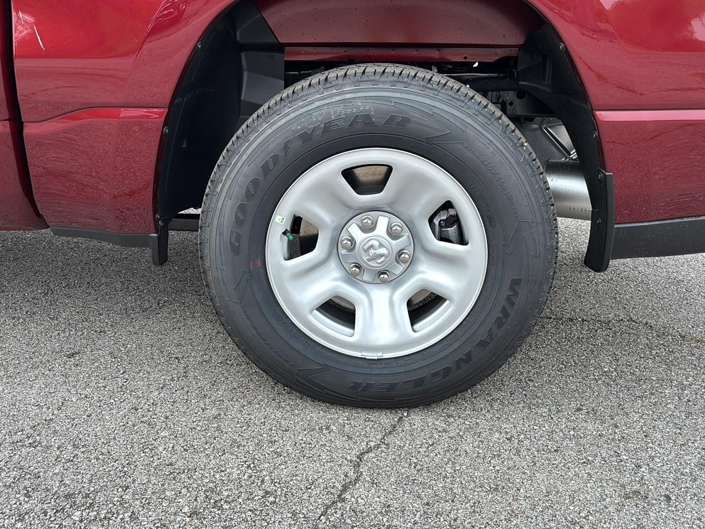 2026 RAM 1500 RAM 1500 TRADESMAN CREW CAB 4X4 5'7' BOX