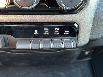 2026 RAM 1500 RAM 1500 TRADESMAN CREW CAB 4X4 5'7' BOX