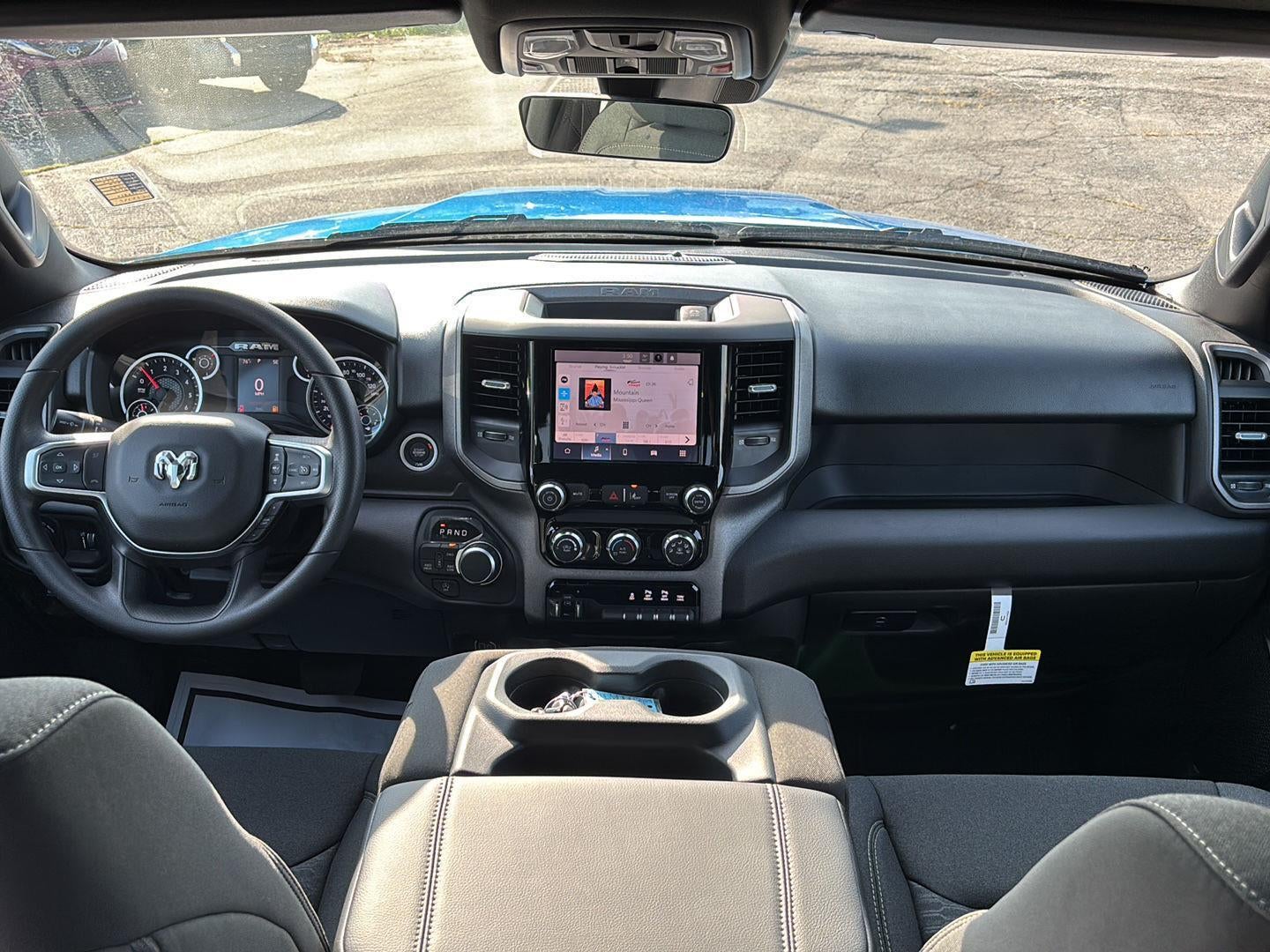 2026 RAM 1500 RAM 1500 TRADESMAN CREW CAB 4X4 5'7' BOX