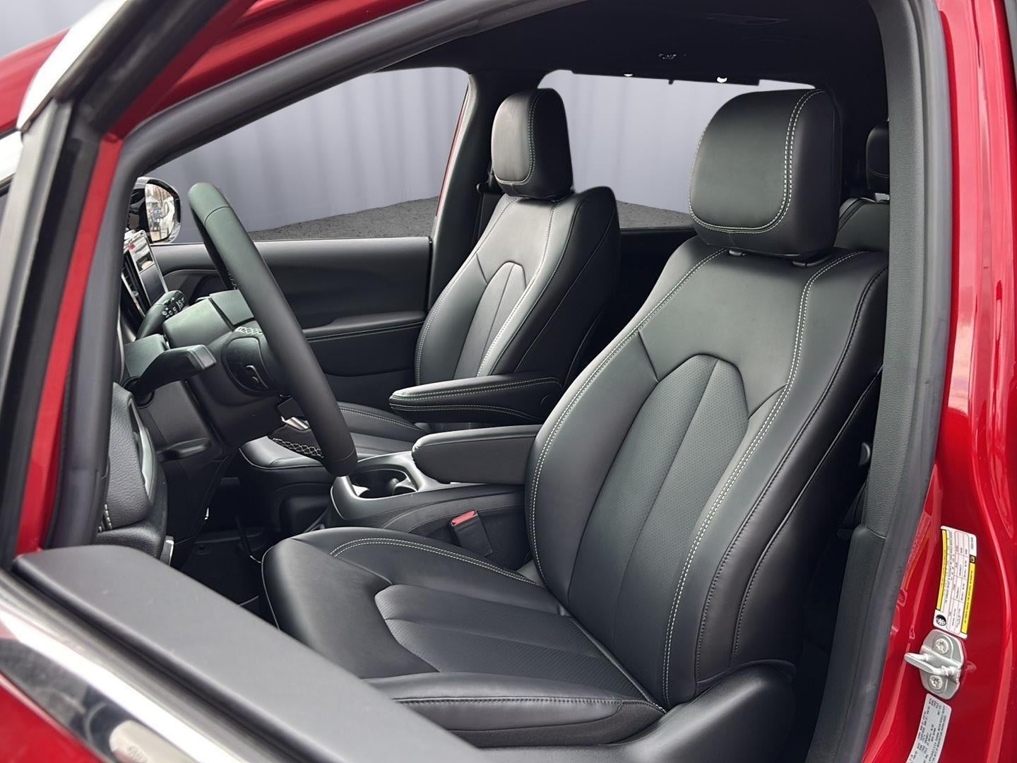 2026 Chrysler Pacifica PACIFICA SELECT