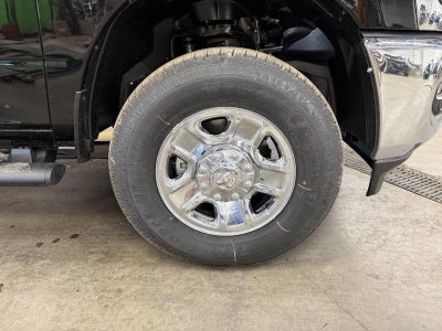 2026 RAM 2500 Tradesman Crew Cab 4x4 6'4' Box