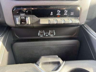 2026 RAM 1500 Big Horn Crew Cab 4x4 5'7' Box