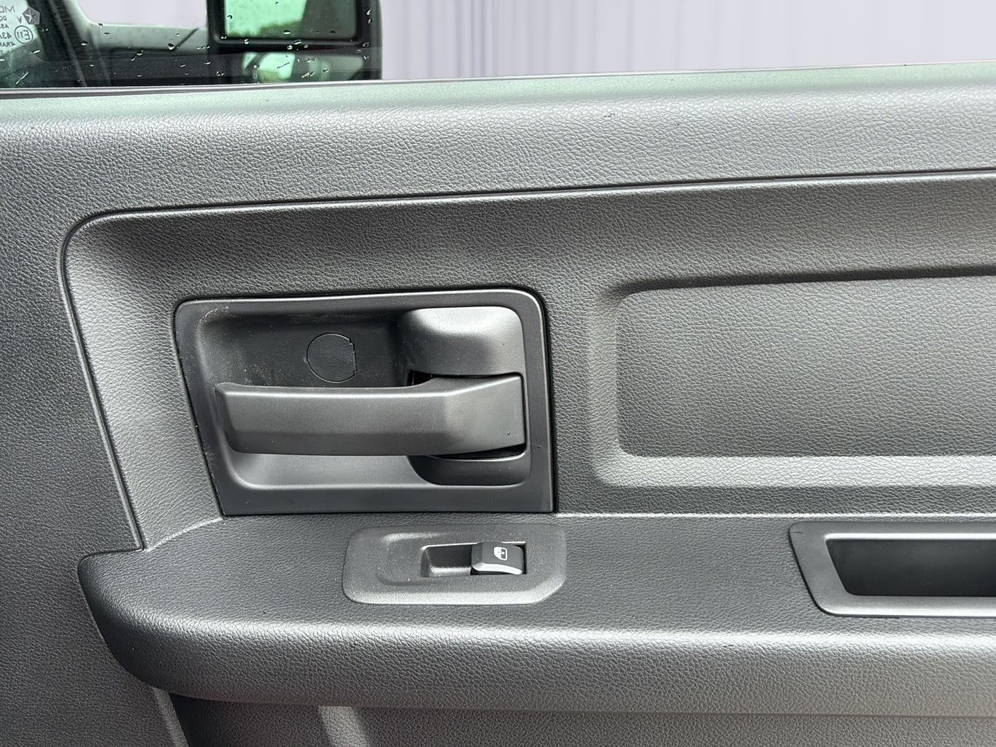 2026 RAM 2500 RAM 2500 TRADESMAN CREW CAB 4X4 6'4' BOX
