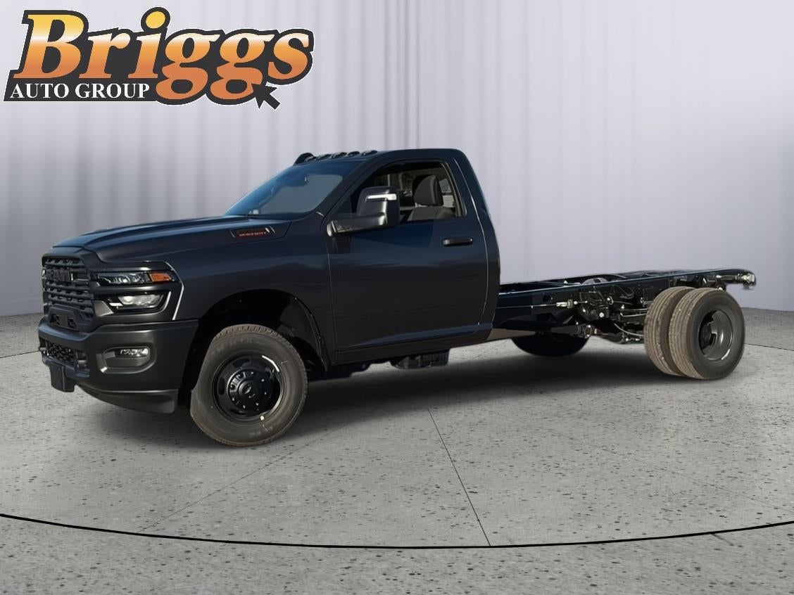 2026 RAM 3500 Chassis RAM 3500 TRADESMAN CHASSIS REGULAR CAB 4X4 84' CA