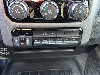 2026 RAM 3500 Chassis RAM 3500 TRADESMAN CHASSIS REGULAR CAB 4X4 84' CA