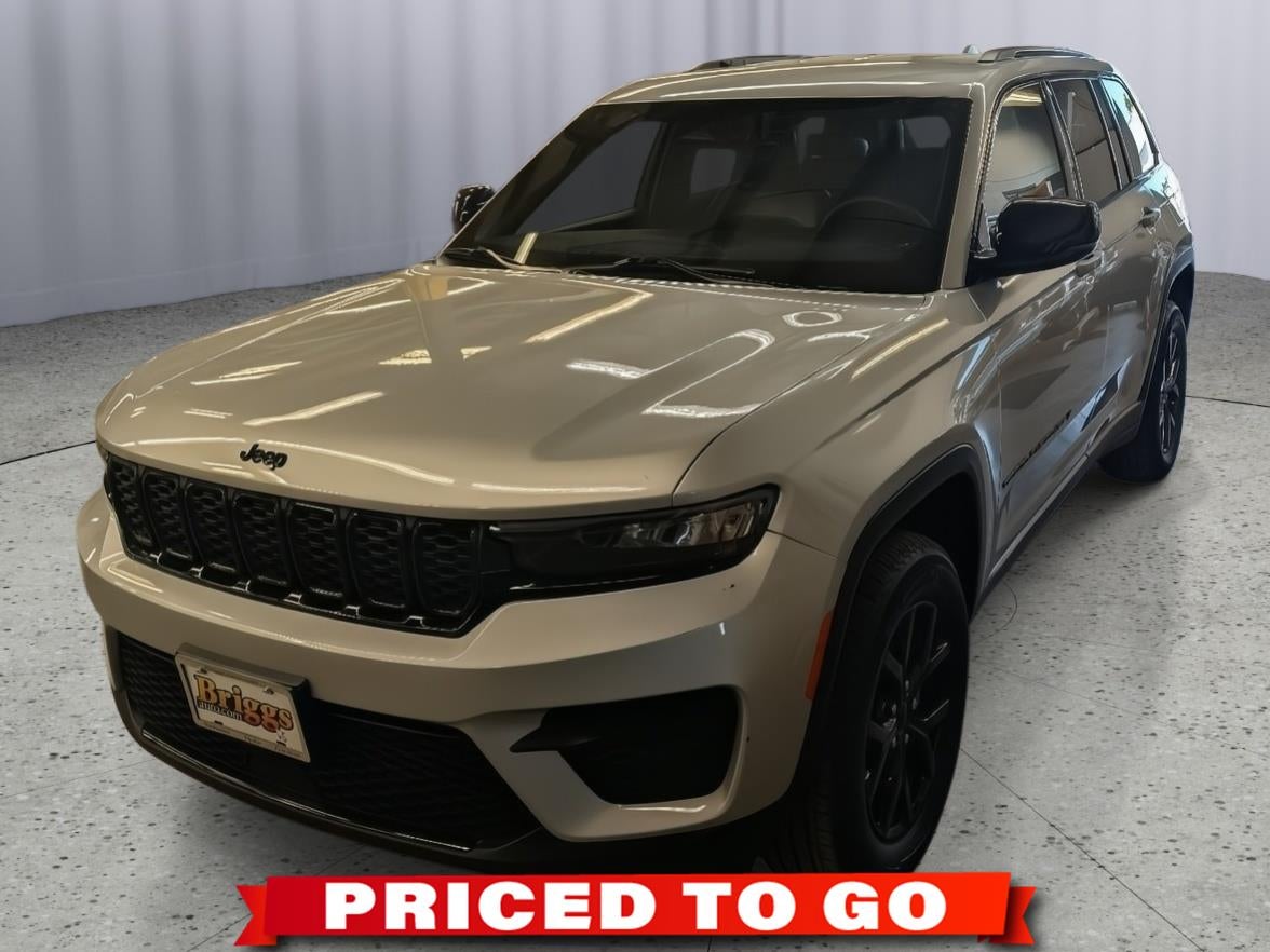 2025 Jeep Grand Cherokee Altitude 4x4's photo