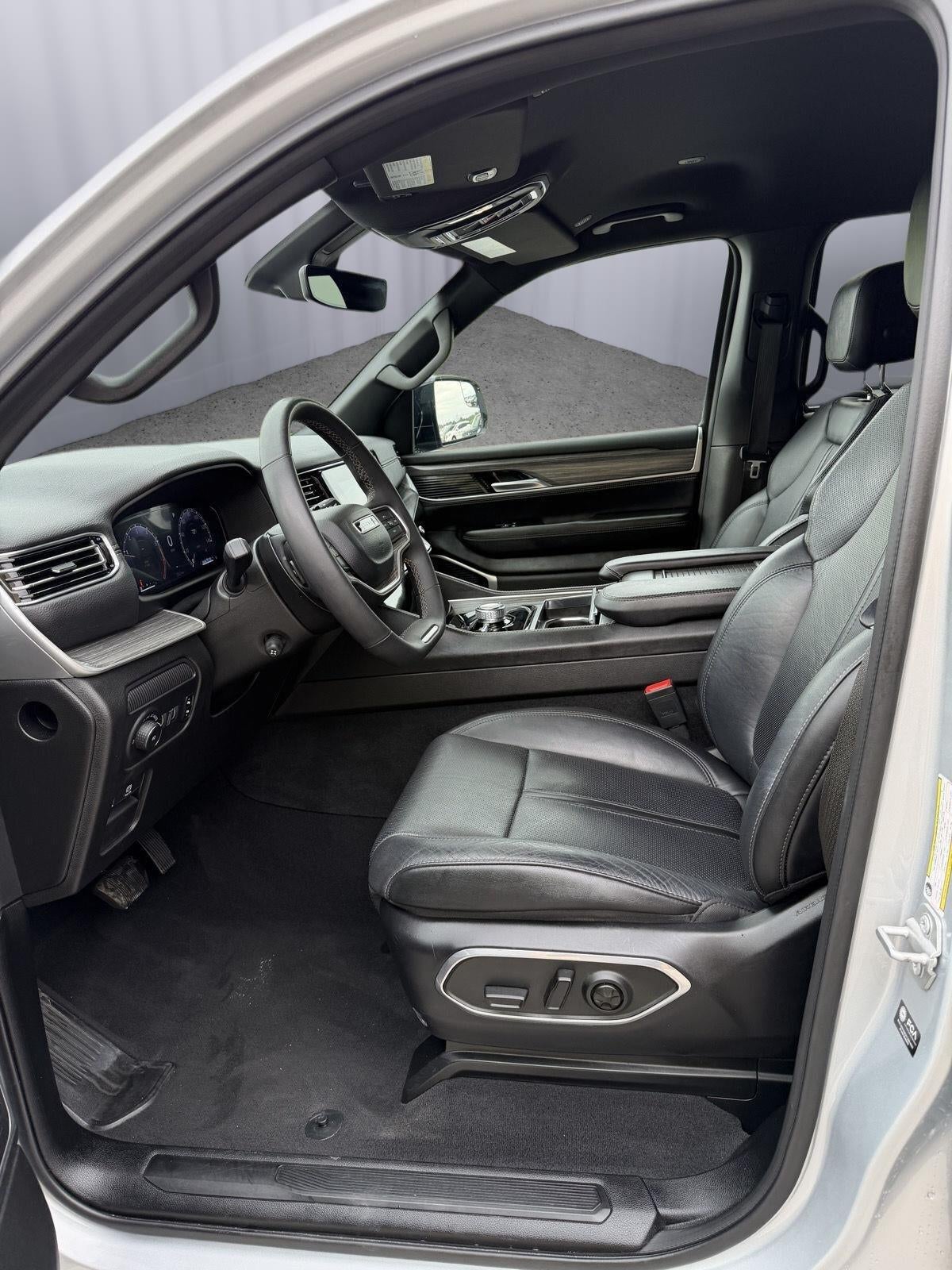 2024 Jeep Wagoneer Series III 4x4