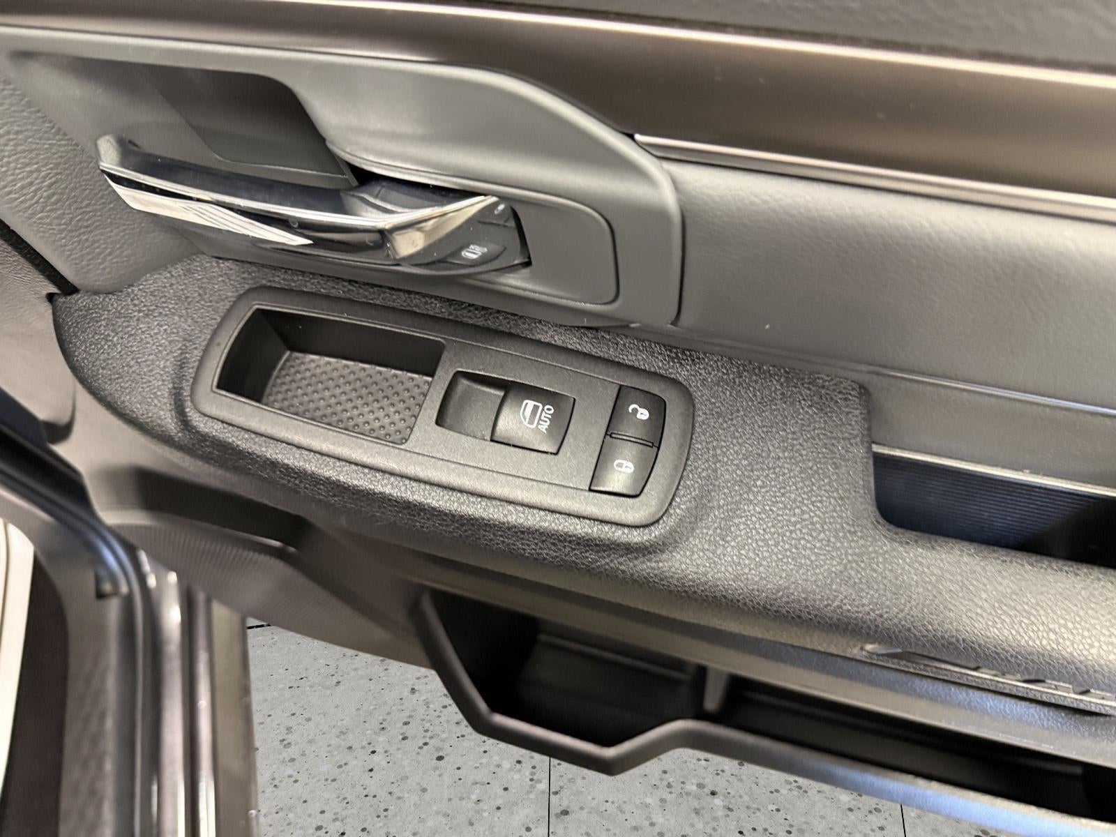 2024 RAM 1500 Classic SLT Quad Cab 4x4 6'4' Box