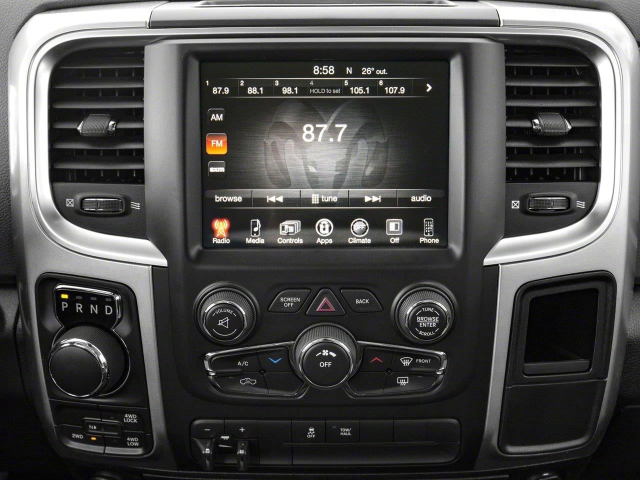 2017 RAM 1500 Big Horn Crew Cab 4x4 6'4' Box