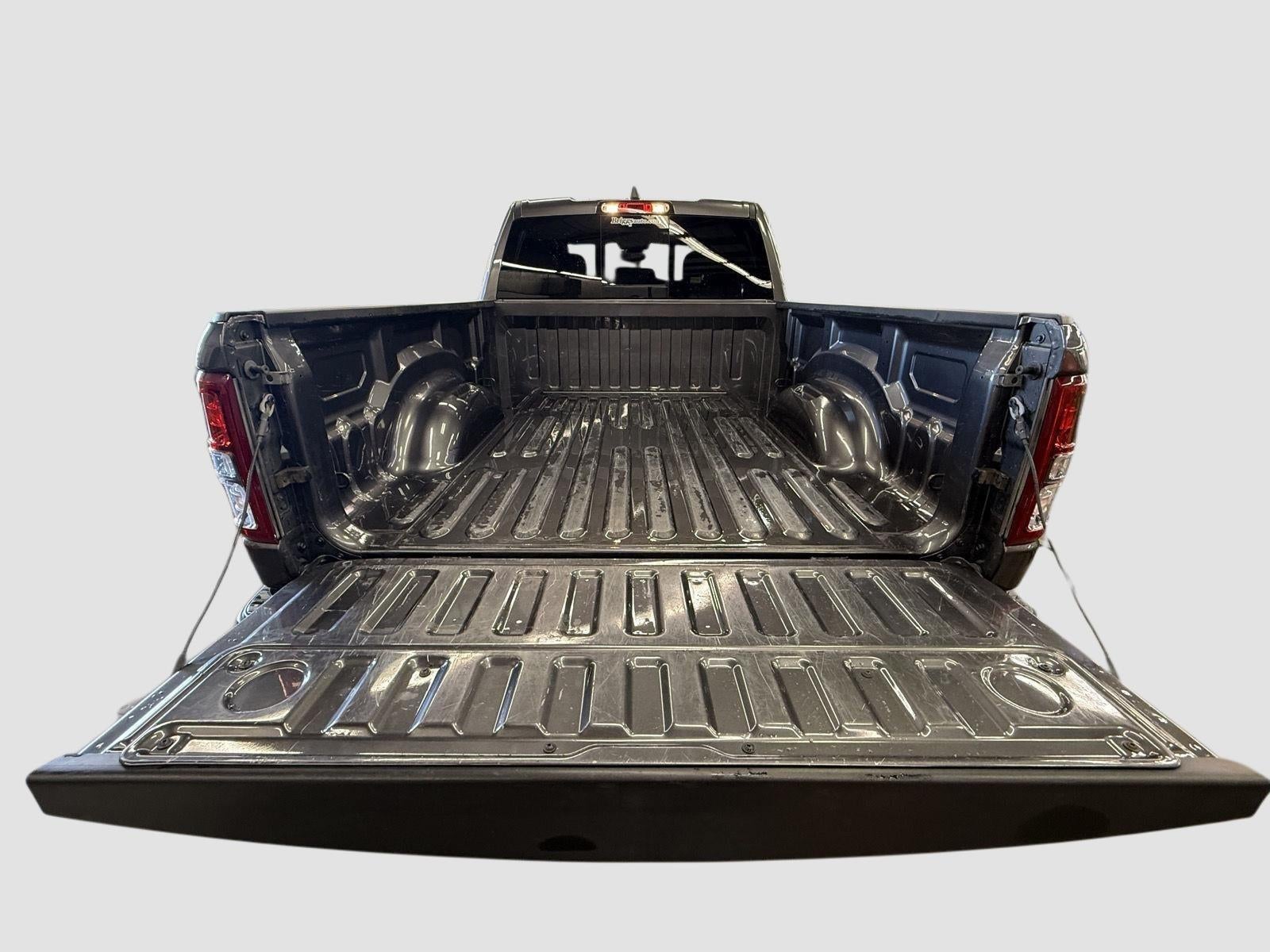 2022 RAM 1500 Big Horn Quad Cab 4x4 6'4' Box