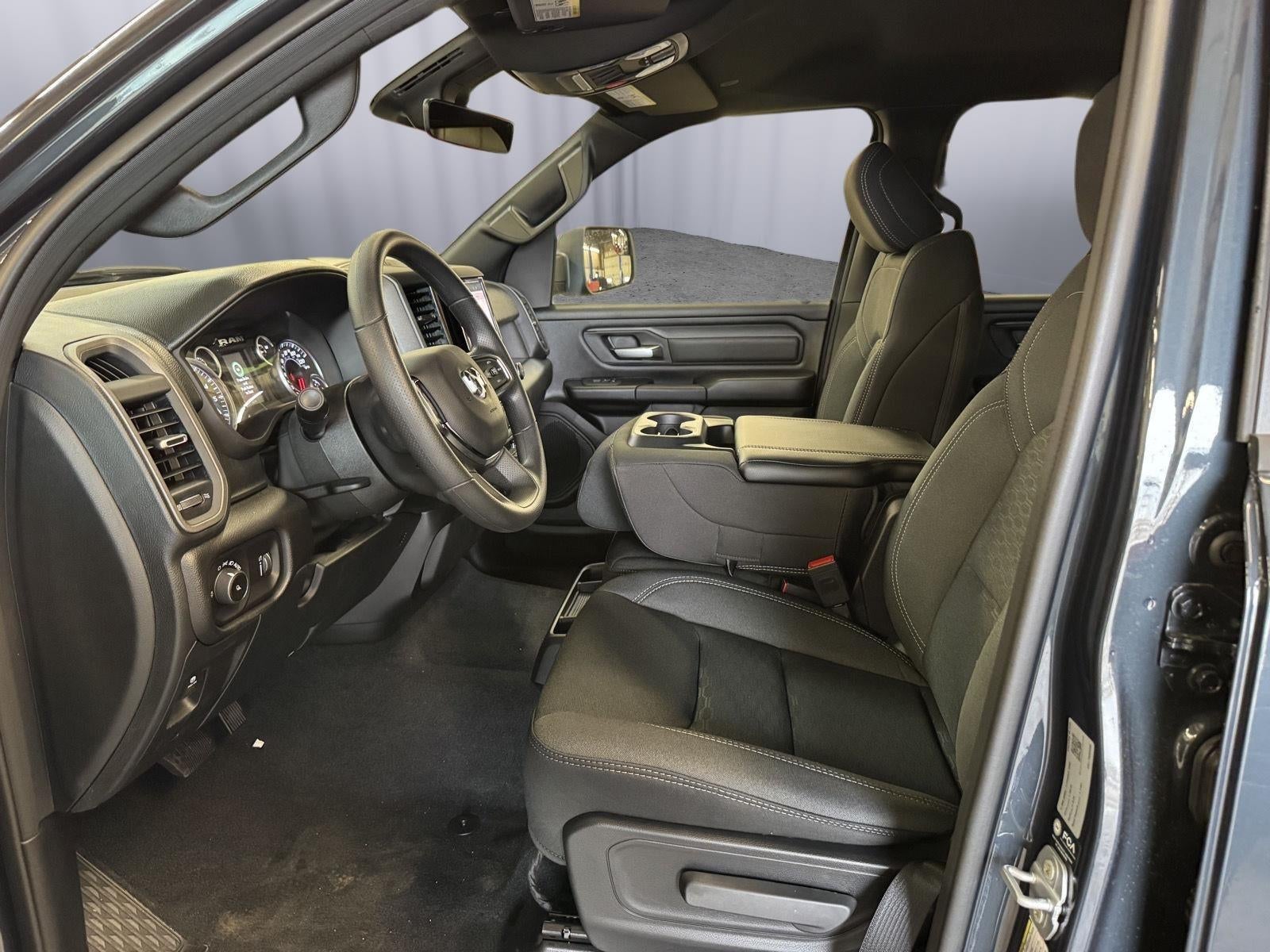 2026 RAM Ram 1500 RAM 1500 TRADESMAN CREW CAB 4X4 5'7' BOX