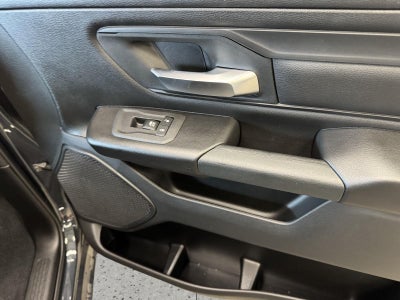 2026 RAM Ram 1500 RAM 1500 TRADESMAN CREW CAB 4X4 5'7' BOX