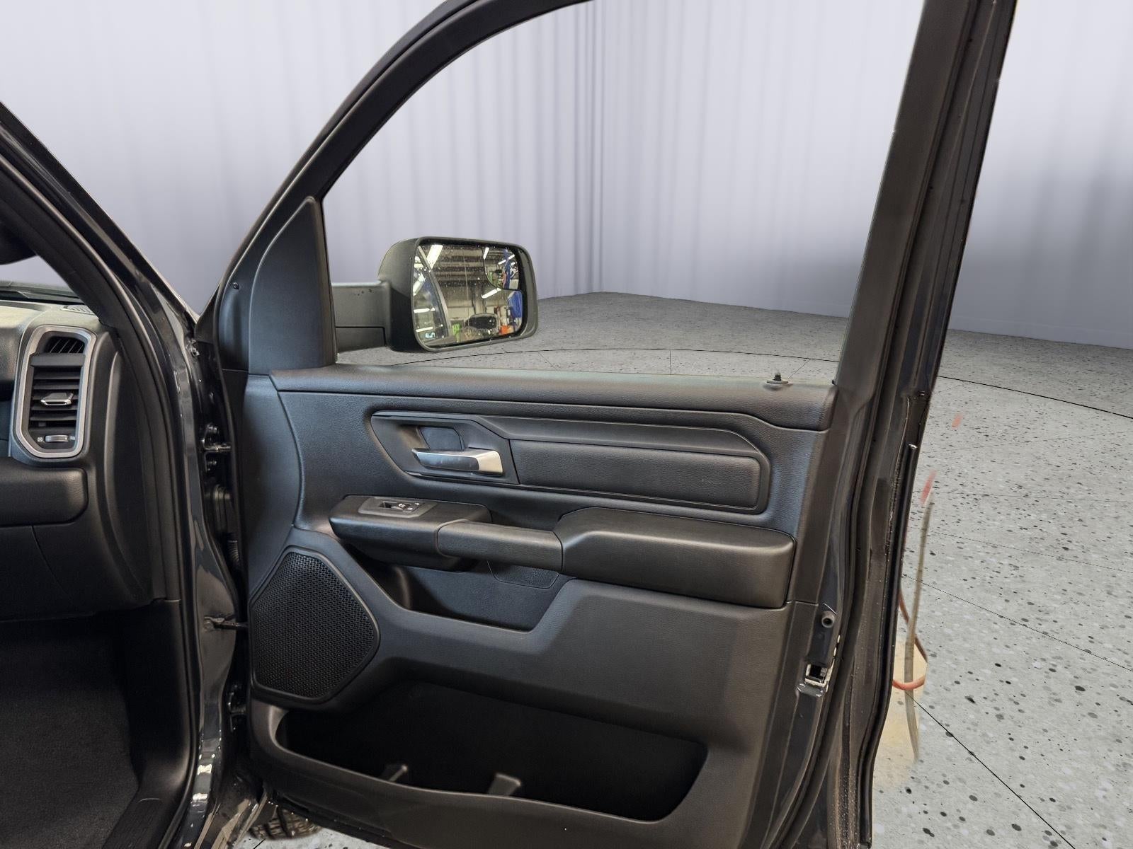 2026 RAM Ram 1500 RAM 1500 TRADESMAN CREW CAB 4X4 5'7' BOX