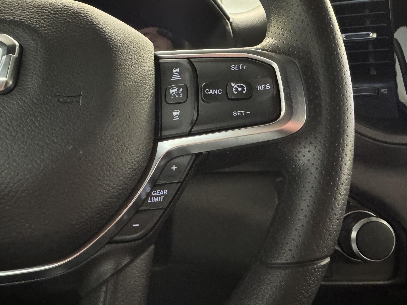 2026 RAM Ram 1500 RAM 1500 TRADESMAN CREW CAB 4X4 5'7' BOX