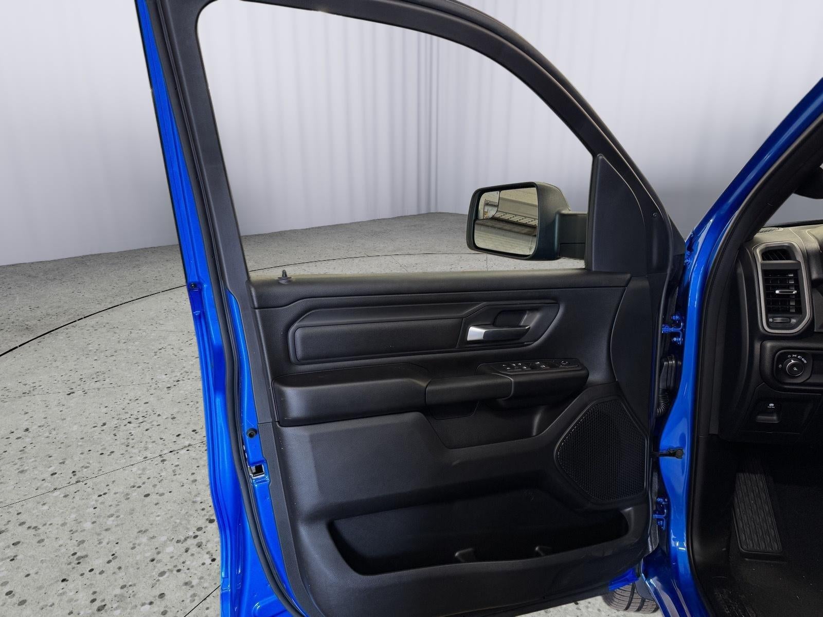 2026 RAM Ram 1500 RAM 1500 TRADESMAN CREW CAB 4X4 5'7' BOX