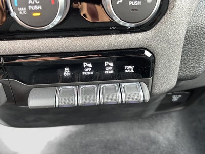 2026 RAM Ram 1500 Tradesman Crew Cab 4x4 5'7' Box