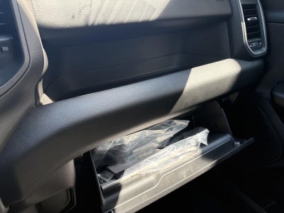 2026 RAM 1500 RAM 1500 TRADESMAN CREW CAB 4X4 5'7' BOX