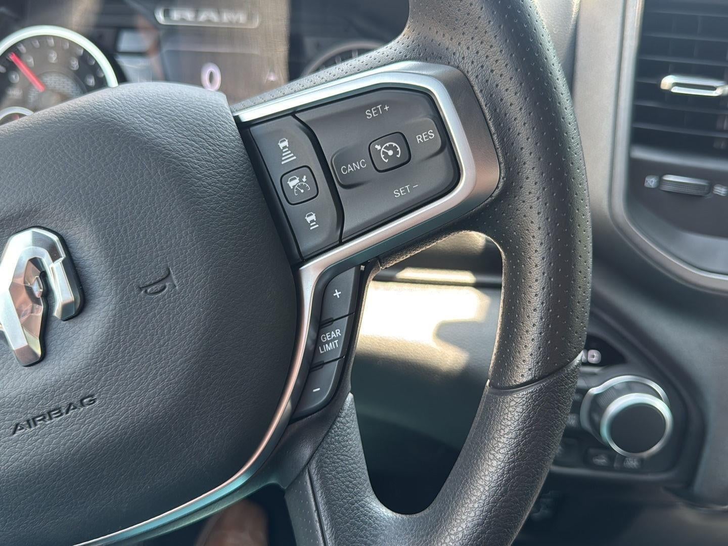 2025 RAM Ram 1500 RAM 1500 WARLOCK CREW CAB 4X4 5'7' BOX