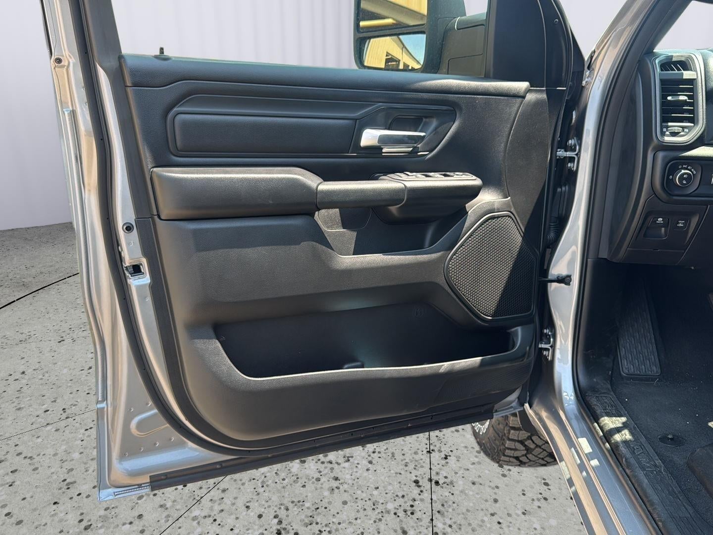 2025 RAM Ram 1500 RAM 1500 WARLOCK CREW CAB 4X4 5'7' BOX