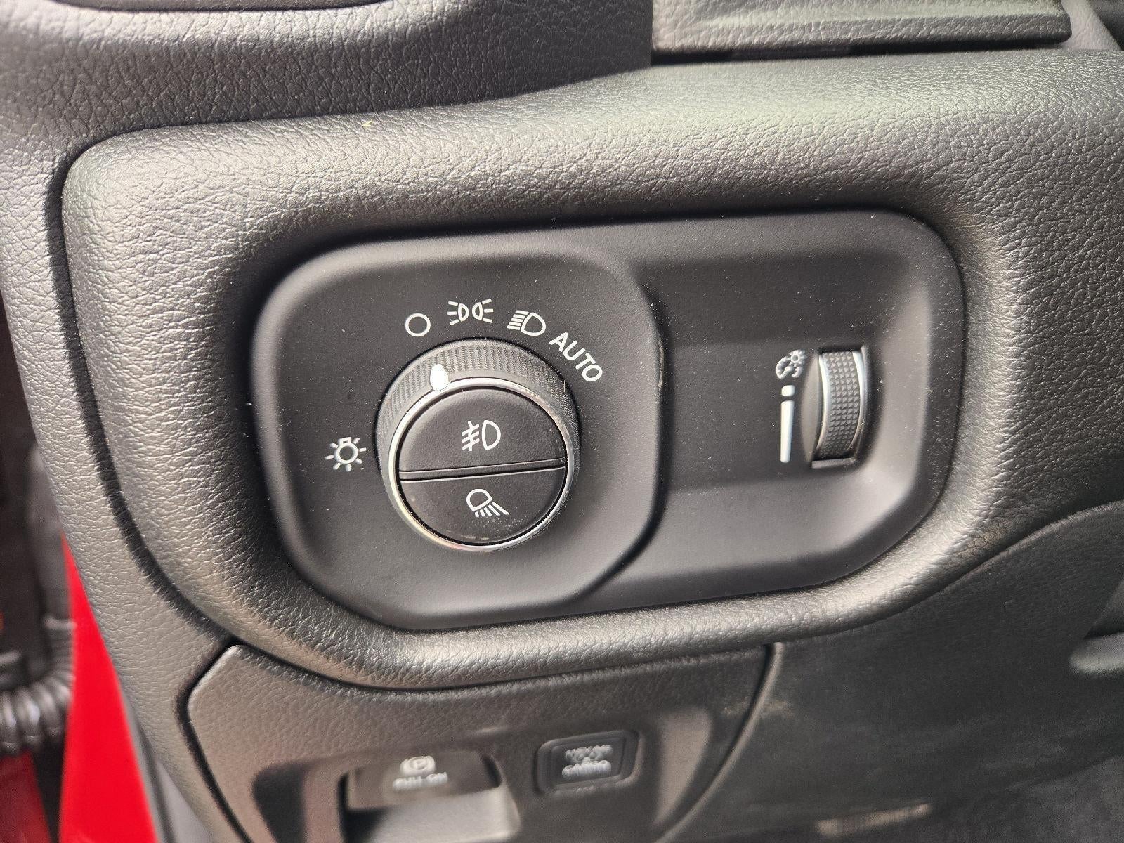 2026 RAM Ram 1500 RAM 1500 WARLOCK CREW CAB 4X4 5'7' BOX
