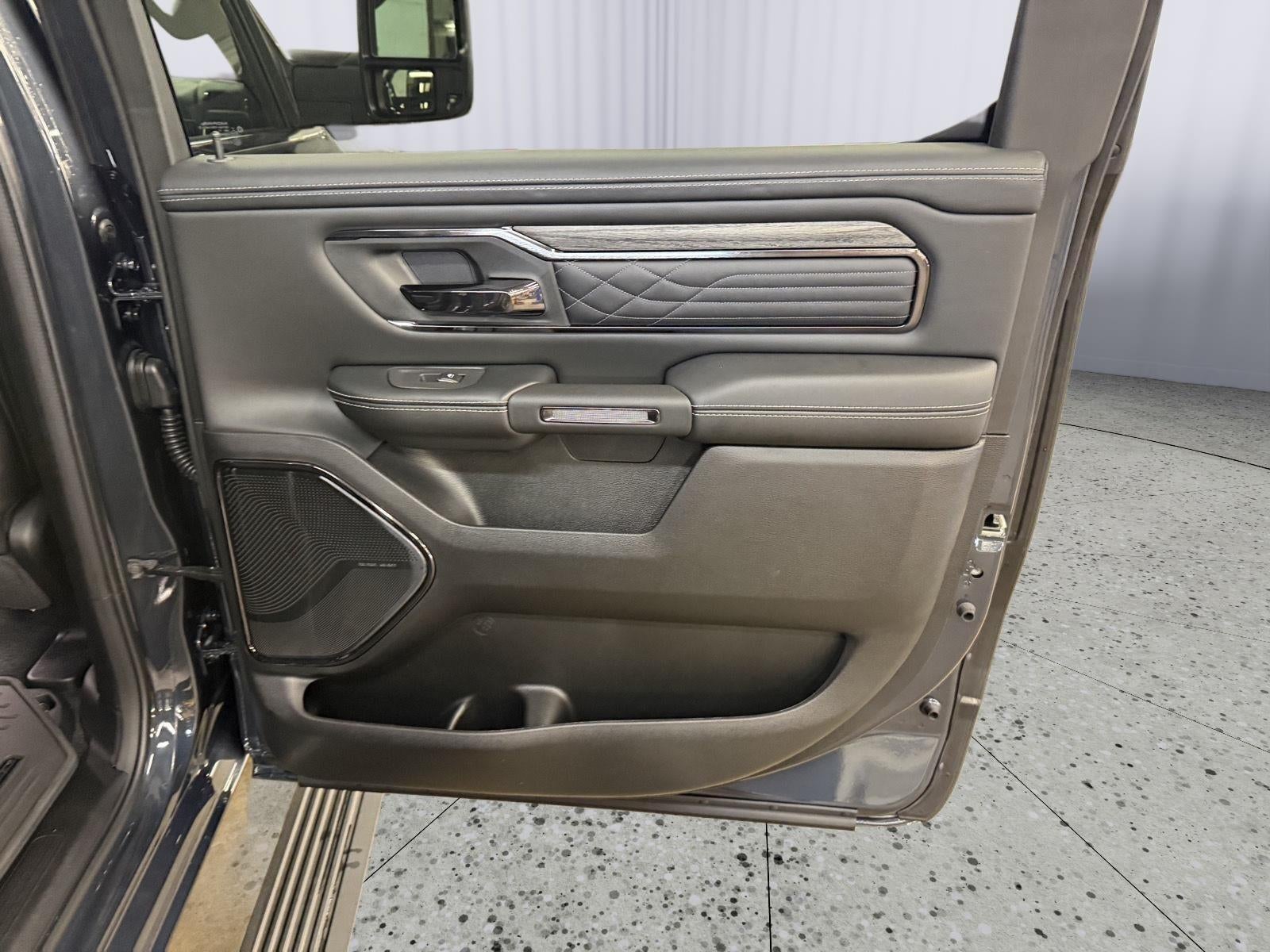 2026 RAM Ram 1500 RAM 1500 LIMITED CREW CAB 4X4 5'7' BOX