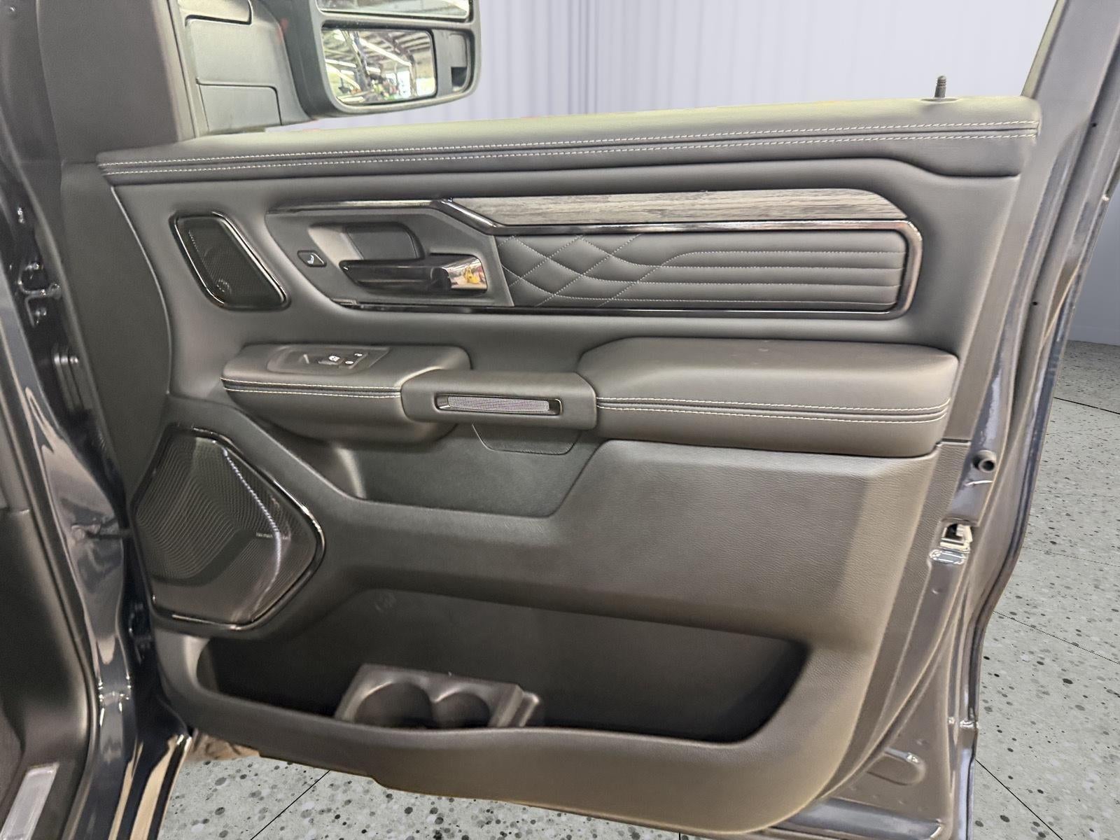 2026 RAM Ram 1500 RAM 1500 LIMITED CREW CAB 4X4 5'7' BOX